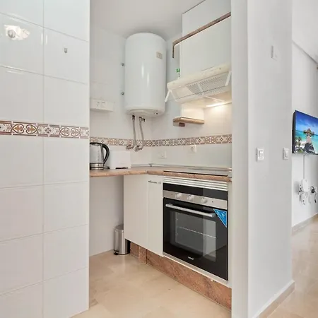 Lejlighed With Pool In Fuengirola By Costarentals - Ref 216 *